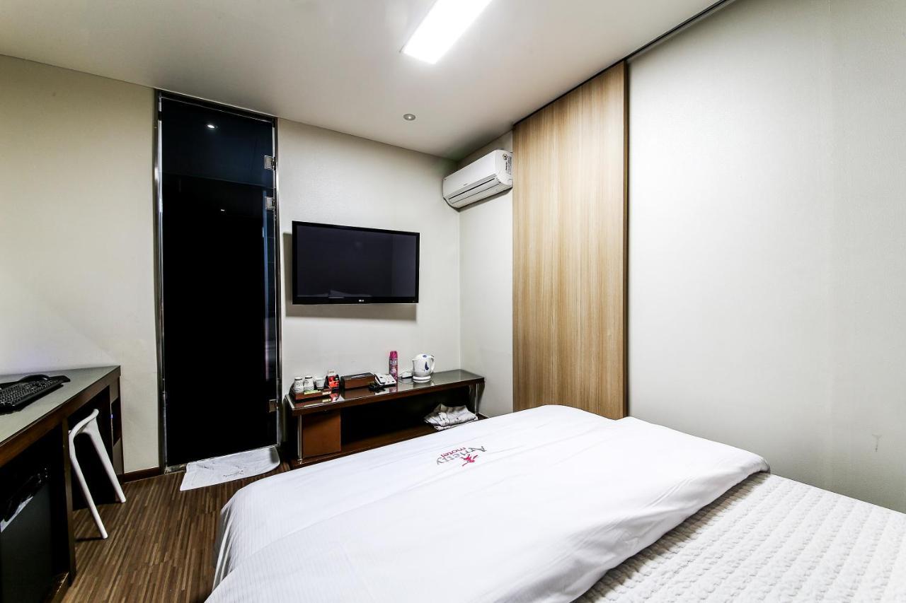 Gyeongju Arrietty Motel Exteriör bild