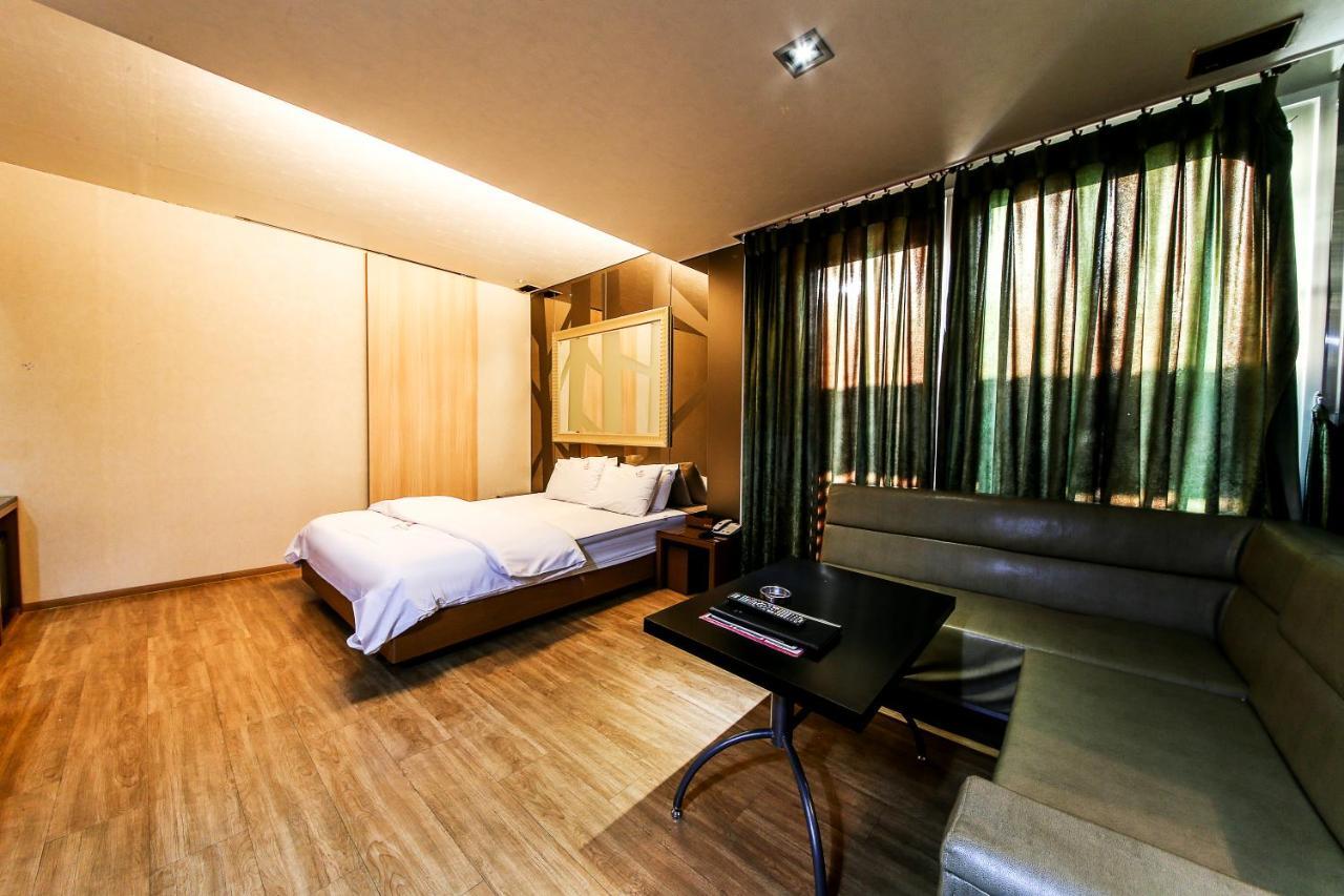 Gyeongju Arrietty Motel Exteriör bild