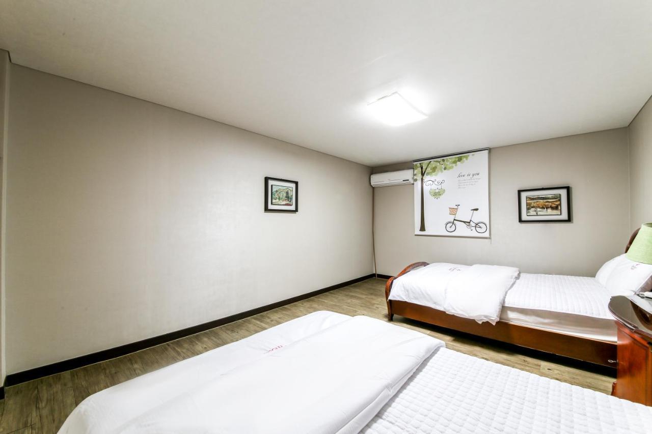 Gyeongju Arrietty Motel Exteriör bild