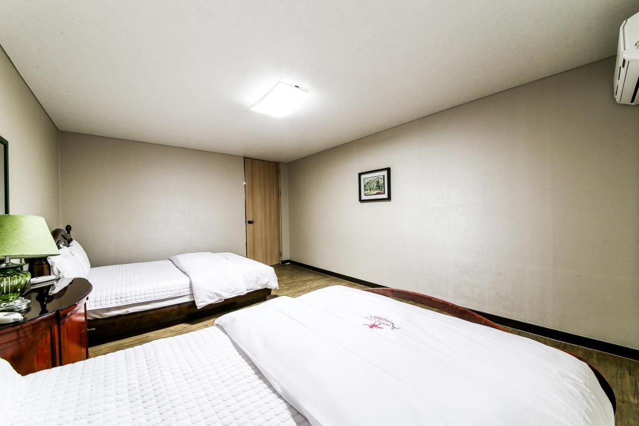 Gyeongju Arrietty Motel Exteriör bild