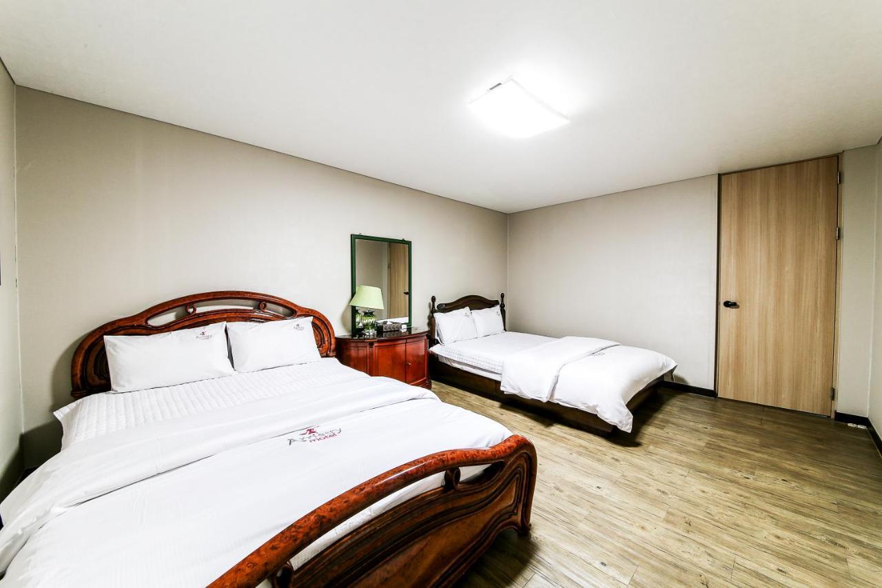 Gyeongju Arrietty Motel Exteriör bild